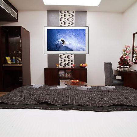 Hotel Prem Plaza Karnāl Esterno foto