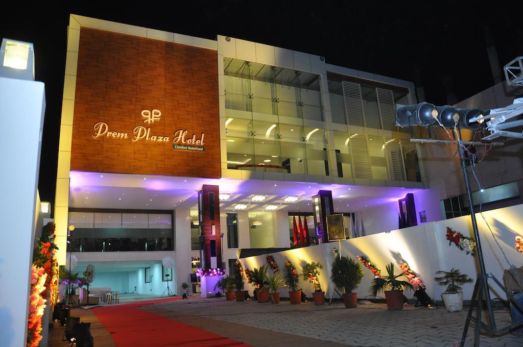 Hotel Prem Plaza Karnāl Esterno foto