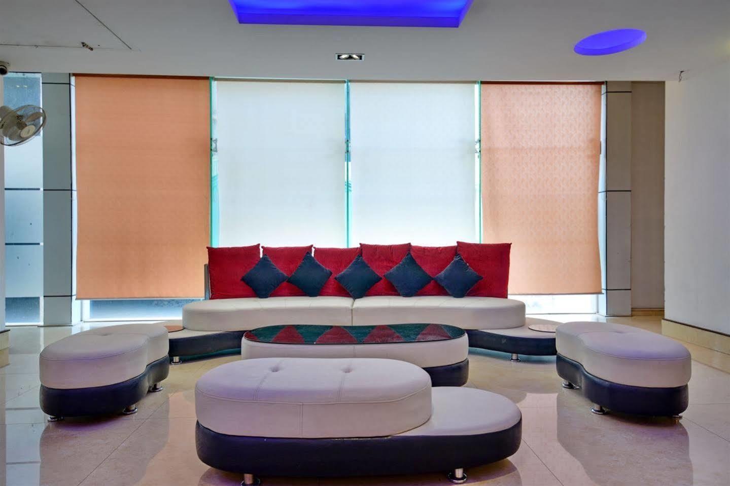Hotel Prem Plaza Karnāl Esterno foto